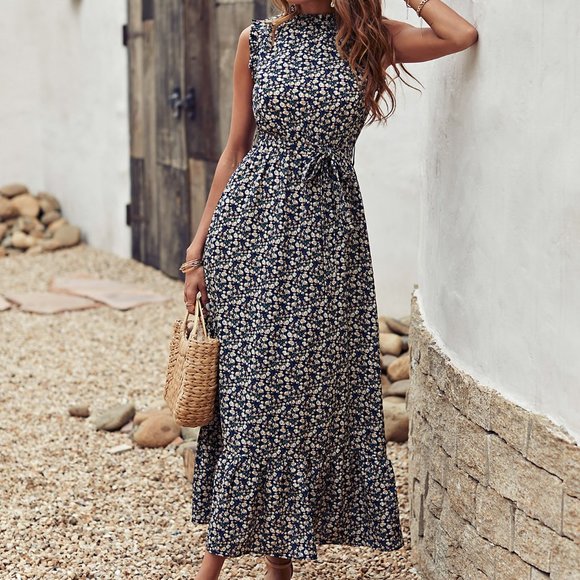 New Ditsy Floral Ruffle Hem Belted Dress - Picture 7 of 8